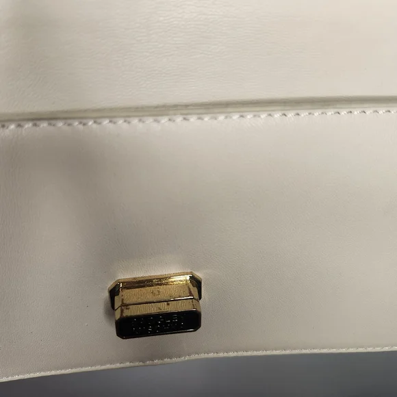 Cream Badgley Mischka Purse - Picture 10 of 11